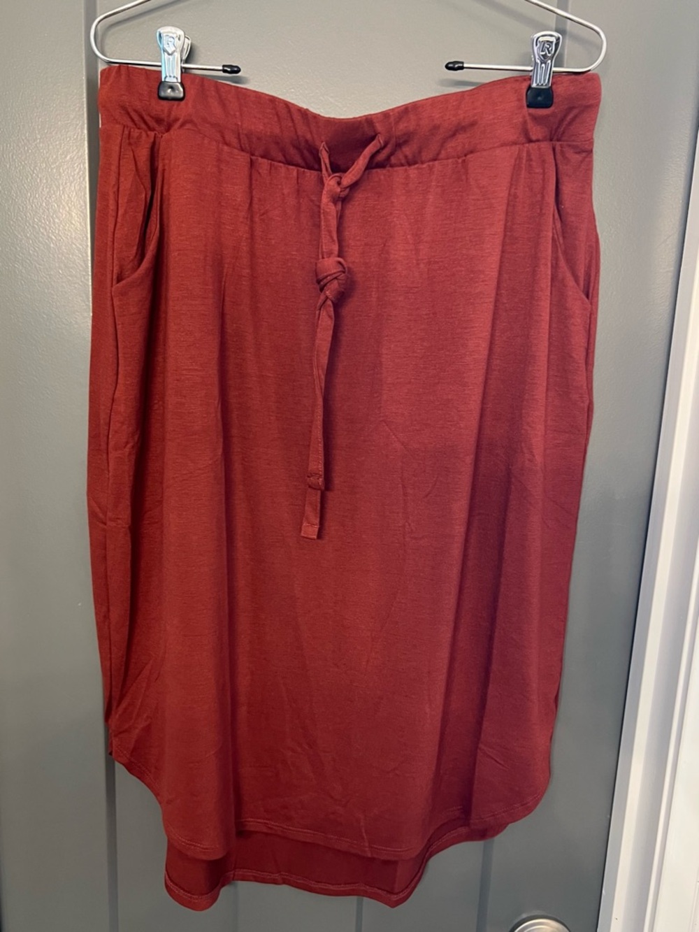 Zenana Outfitters Rust High-Low Drawstring Skirt